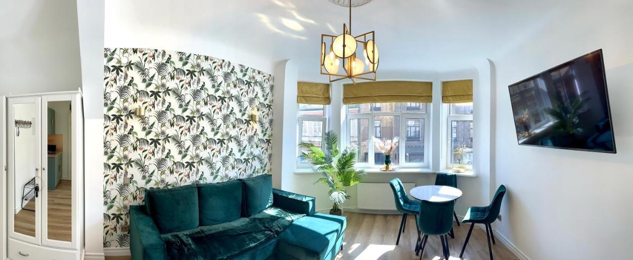Gertrude'S Heart Apartment Riga Luaran gambar